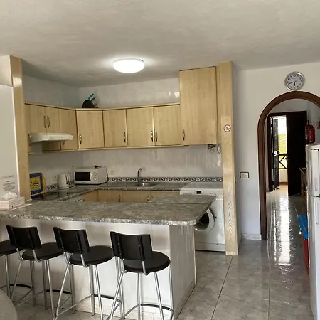 8a2 Victoria Court 1, Cristianos, Tenerife