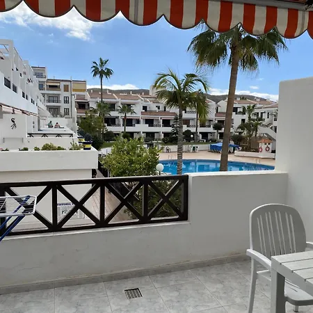 Apart Hotel 1 bed Apartment 8A2 Victoria Court 1, Los Cristianos Apartamento